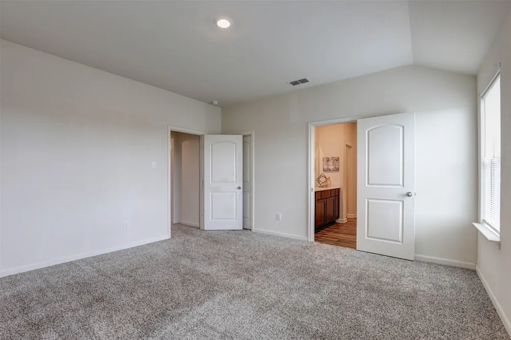 203 Drifter Drive Newark, TX 76071