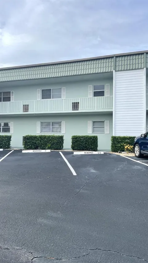 120 Wettaw Lane #112