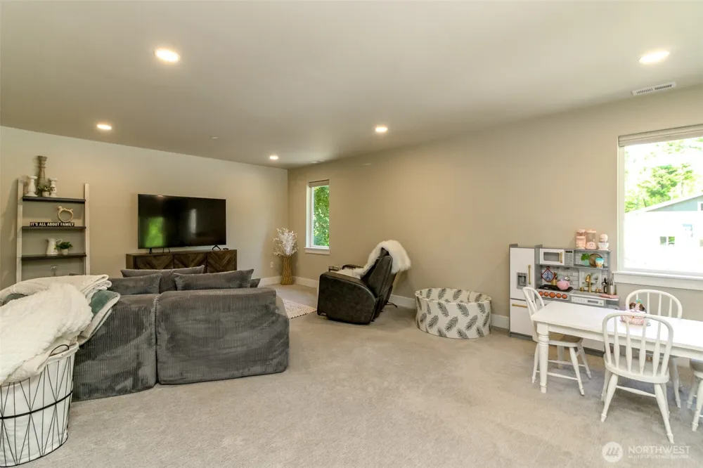 9308 270th Street E Graham, WA 98338