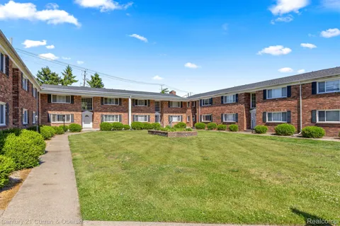 31831 Grand River Avenue #33