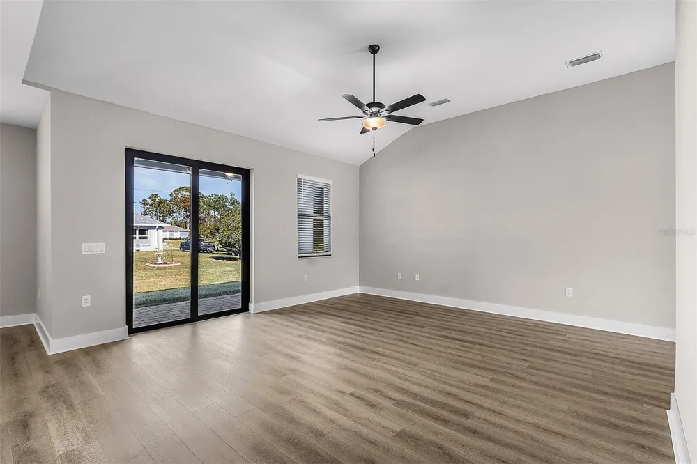 2405 GALLAGHER ROAD Dover, FL 33527