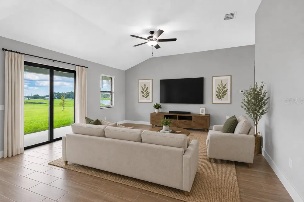 2405 GALLAGHER ROAD Dover, FL 33527