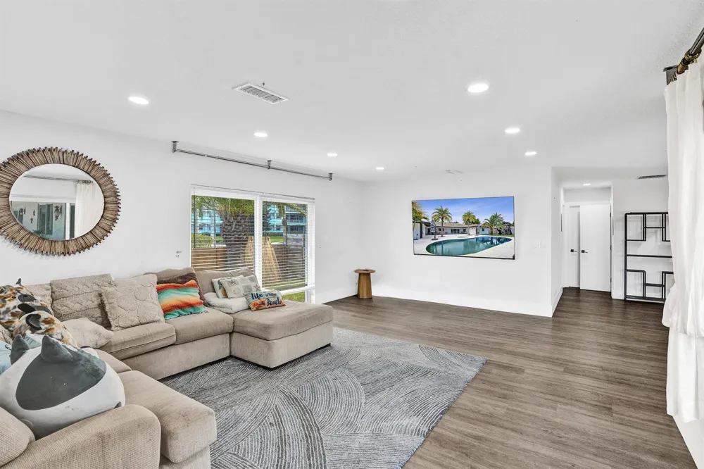 343 Layne Boulevard Hallandale Beach, FL 33009