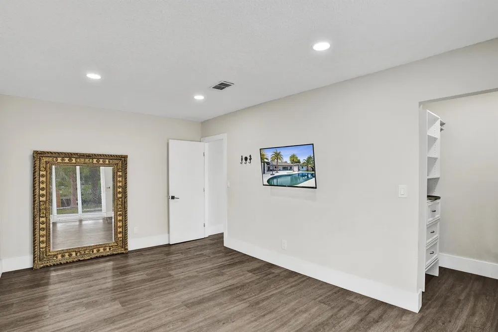 343 Layne Boulevard Hallandale Beach, FL 33009