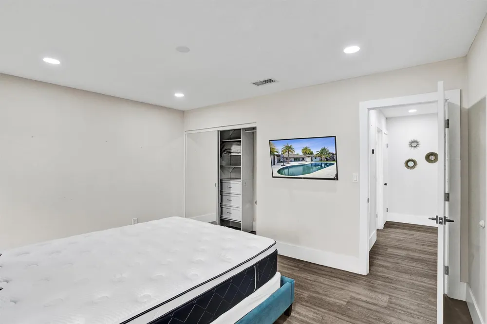 343 Layne Boulevard Hallandale Beach, FL 33009