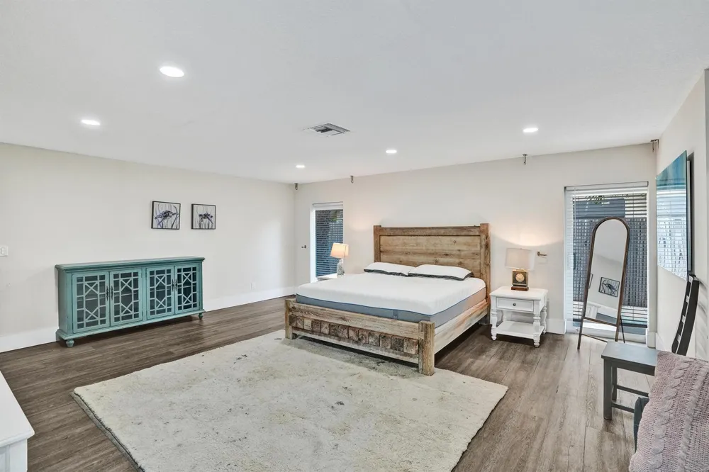 343 Layne Boulevard Hallandale Beach, FL 33009
