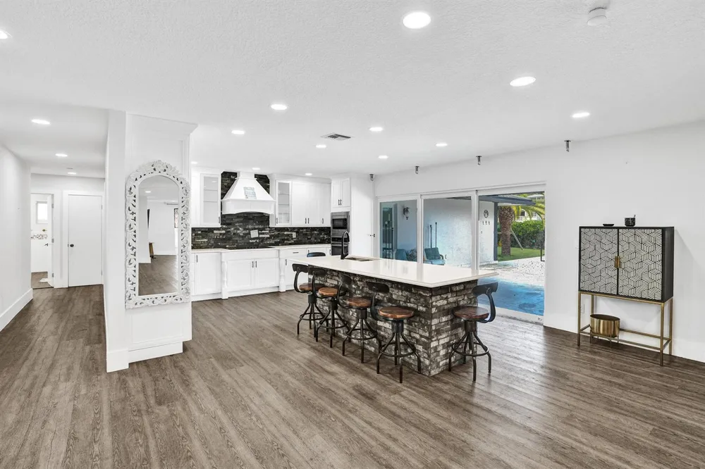 343 Layne Boulevard Hallandale Beach, FL 33009