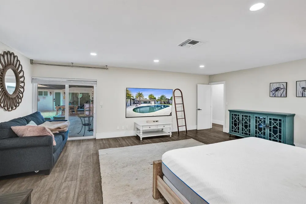 343 Layne Boulevard Hallandale Beach, FL 33009