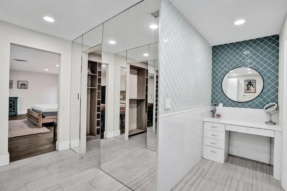 343 Layne Boulevard Hallandale Beach, FL 33009