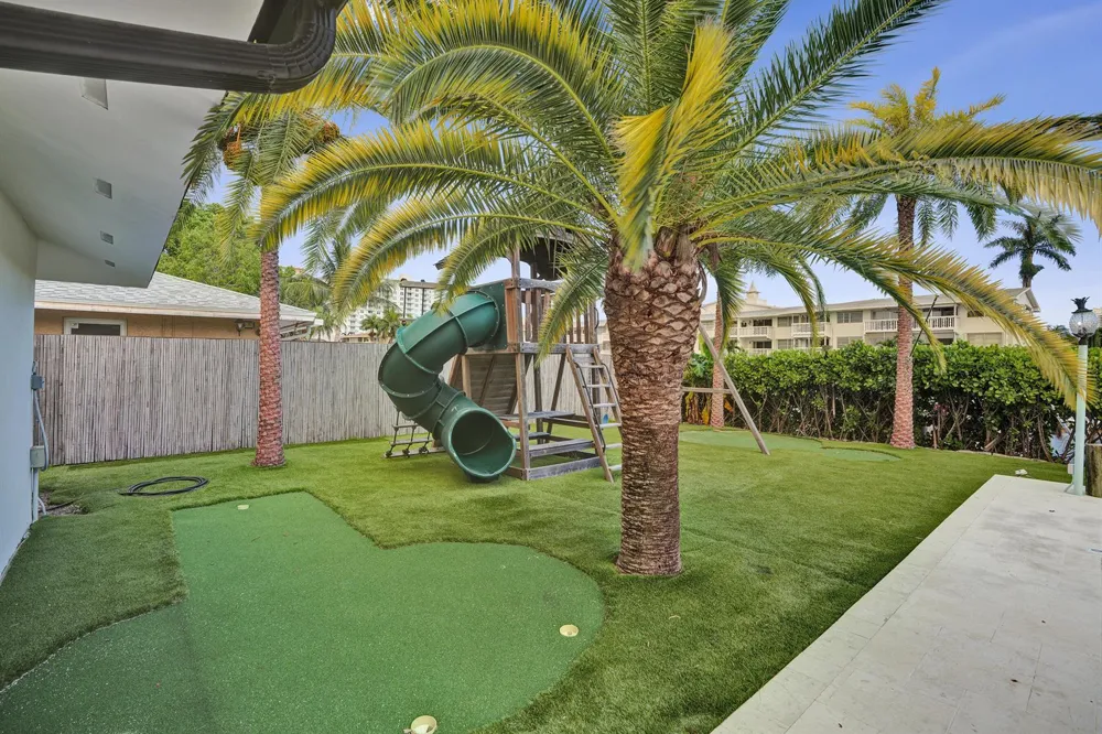343 Layne Boulevard Hallandale Beach, FL 33009