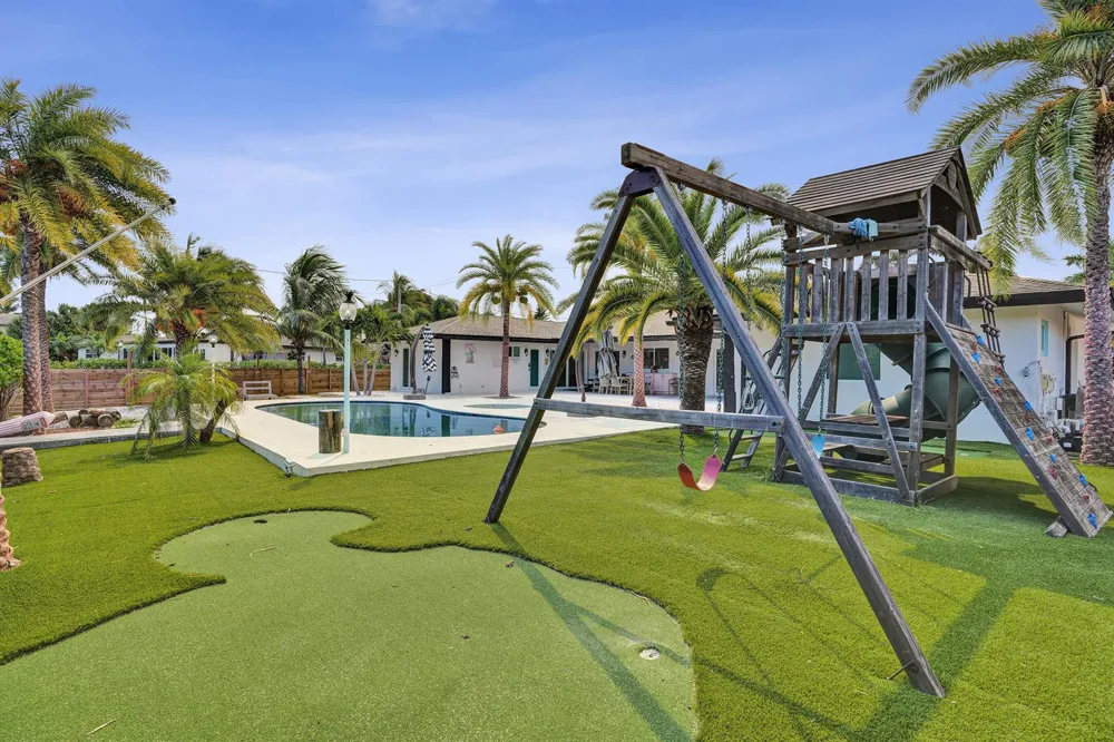 343 Layne Boulevard Hallandale Beach, FL 33009