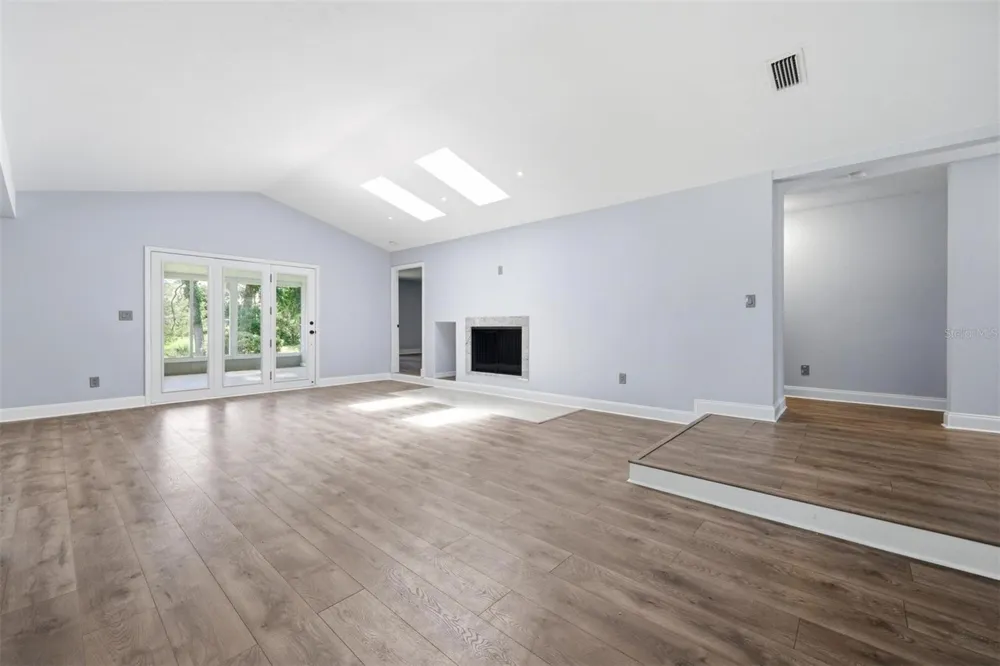 6840 NW 111TH LANE Alachua, FL 32615