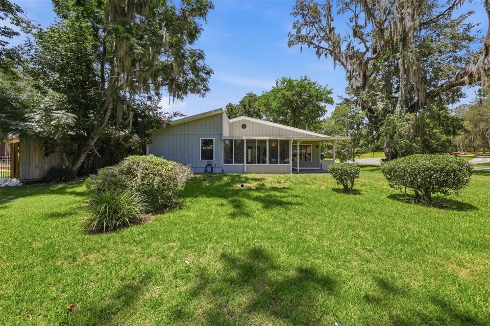 6840 NW 111TH LANE Alachua, FL 32615