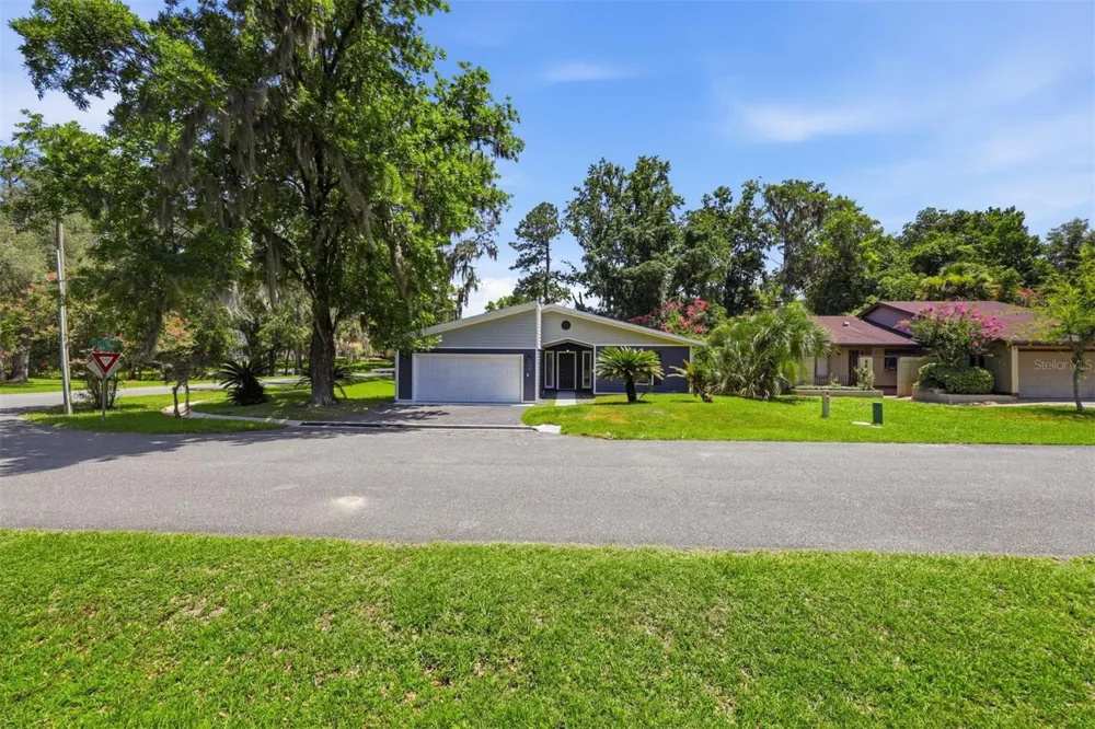 6840 NW 111TH LANE Alachua, FL 32615