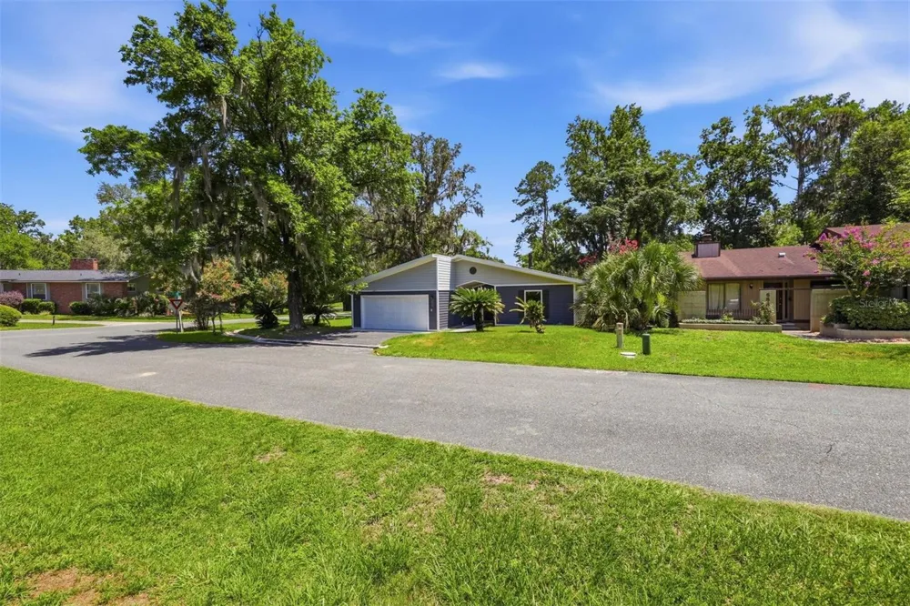 6840 NW 111TH LANE Alachua, FL 32615