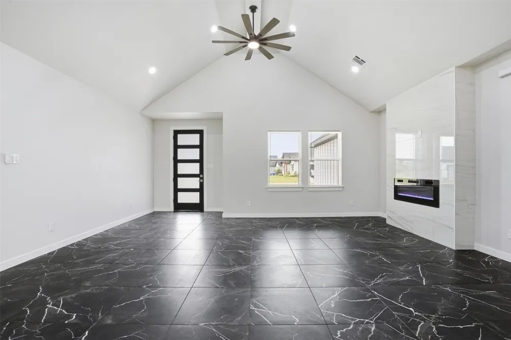 544 Highview Court Godley, TX 76044
