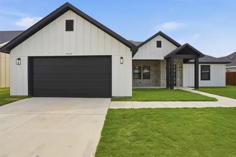 544 Highview Court