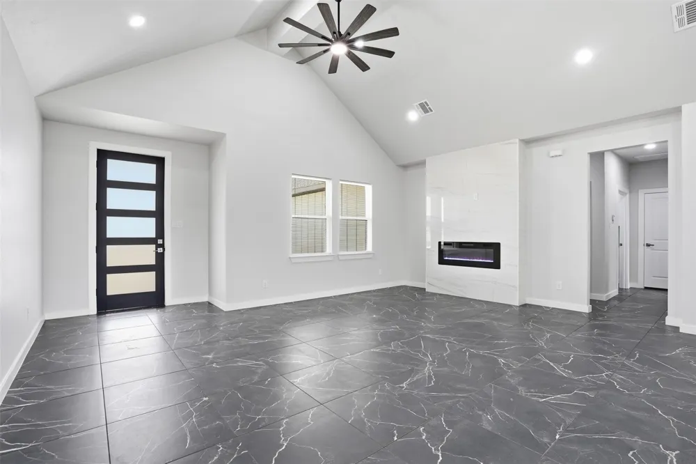 544 Highview Court Godley, TX 76044