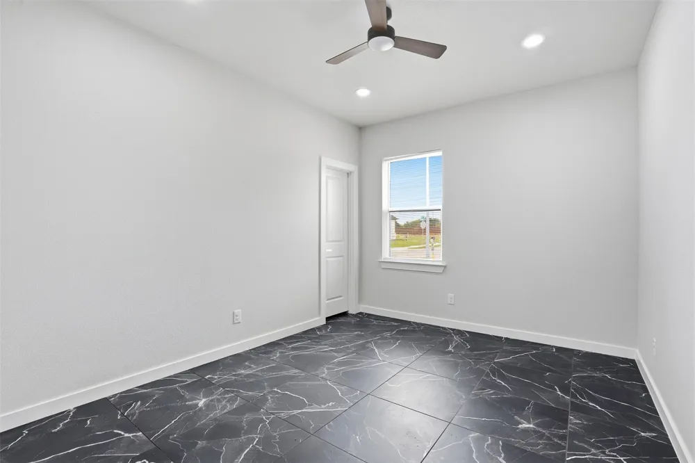 544 Highview Court Godley, TX 76044