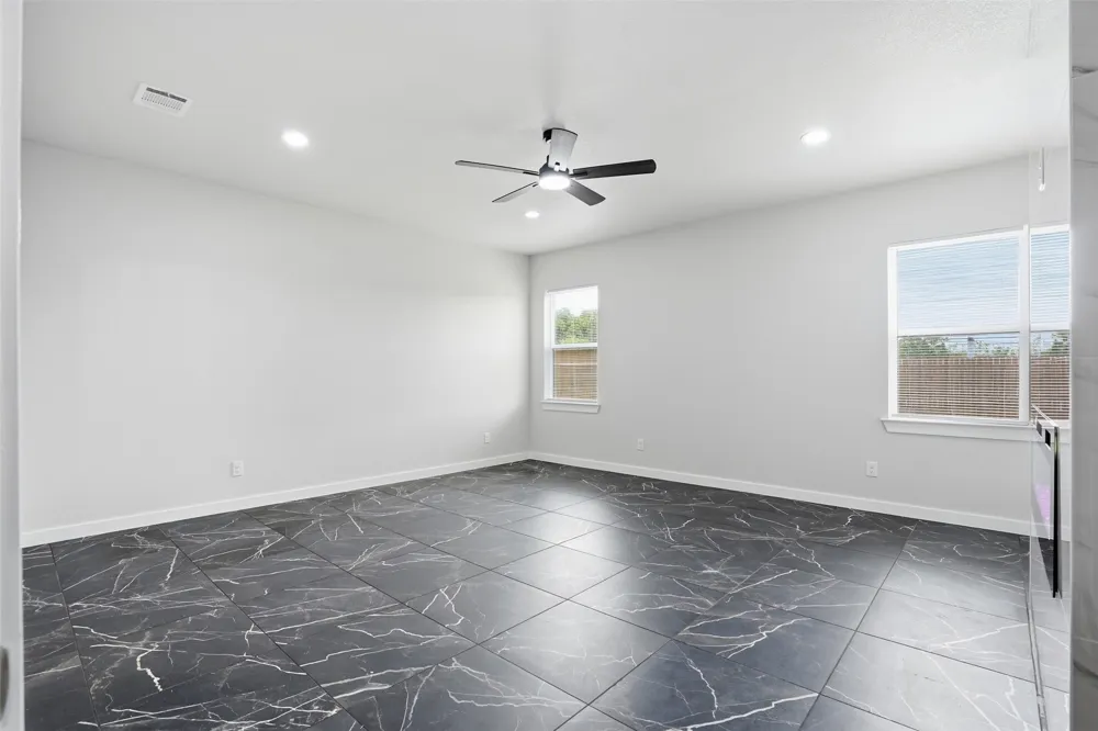 544 Highview Court Godley, TX 76044