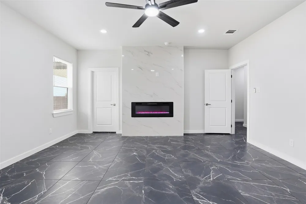 544 Highview Court Godley, TX 76044