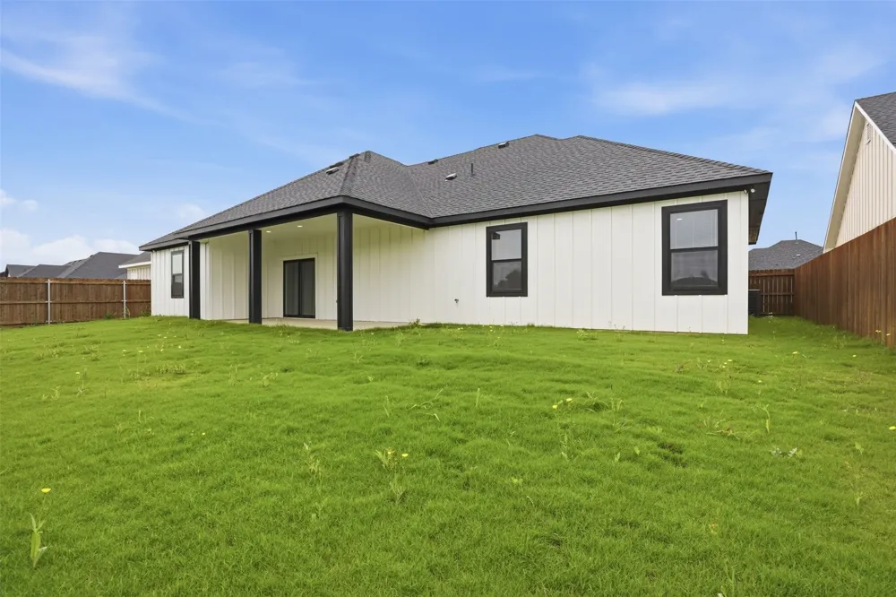 544 Highview Court Godley, TX 76044
