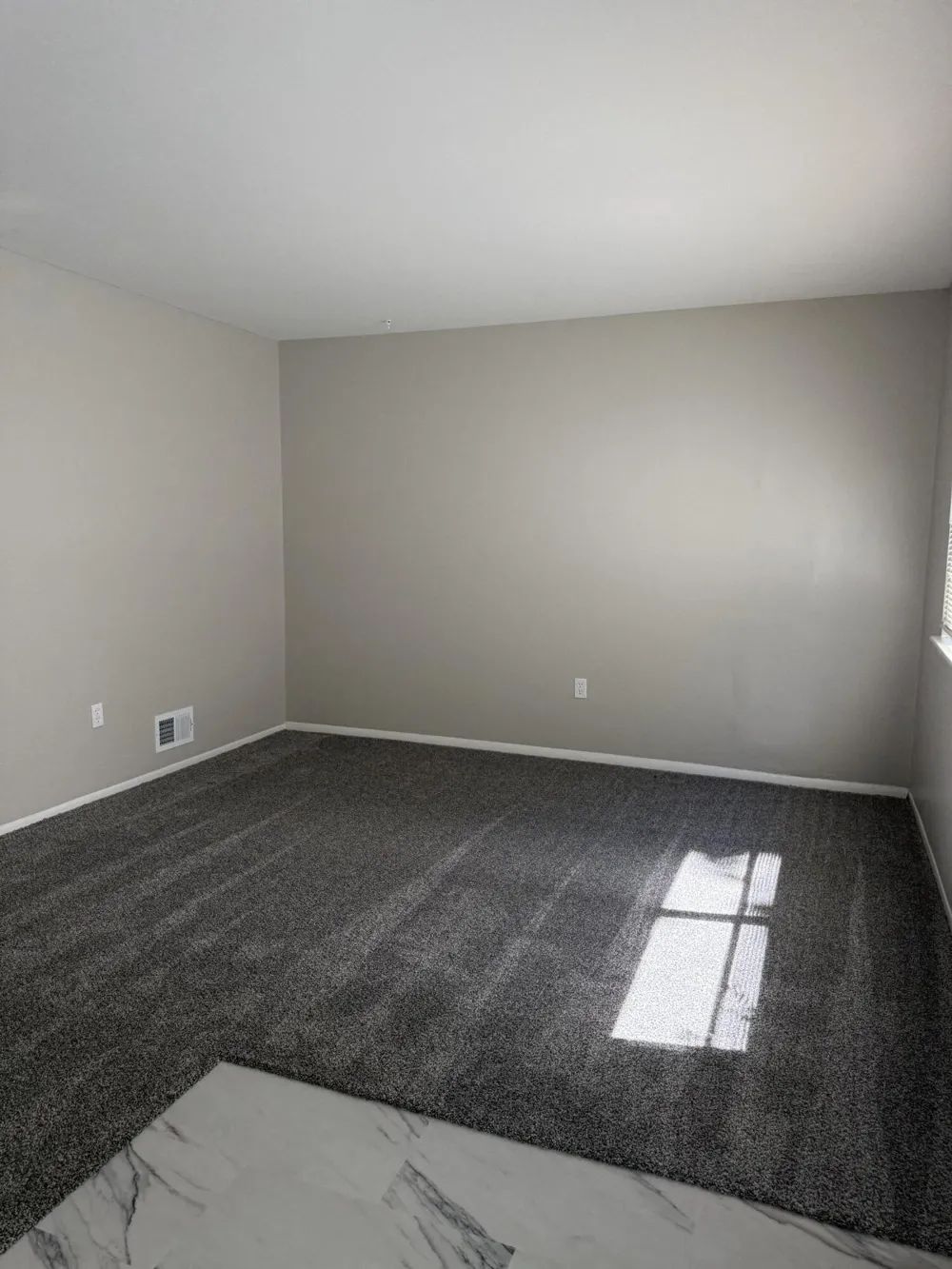20294 Empire Street Taylor, MI 48180
