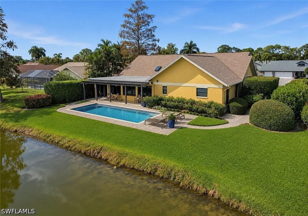 Queens Way Naples, FL 34112