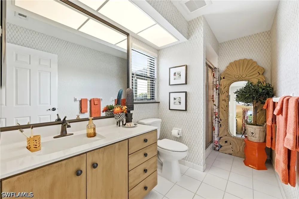 Queens Way Naples, FL 34112