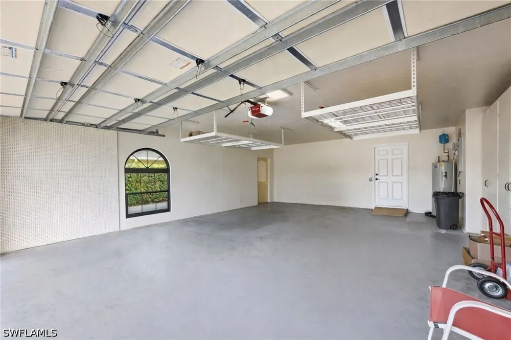 Queens Way Naples, FL 34112