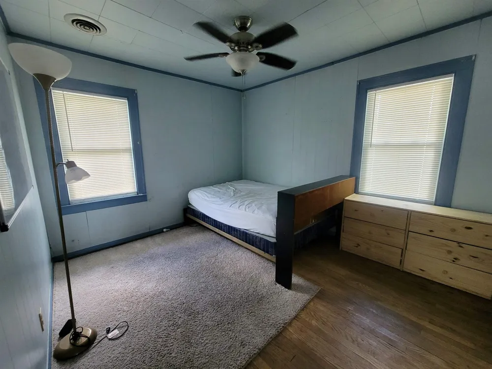 701 Dupont Street Flint Charter Township, MI 48504