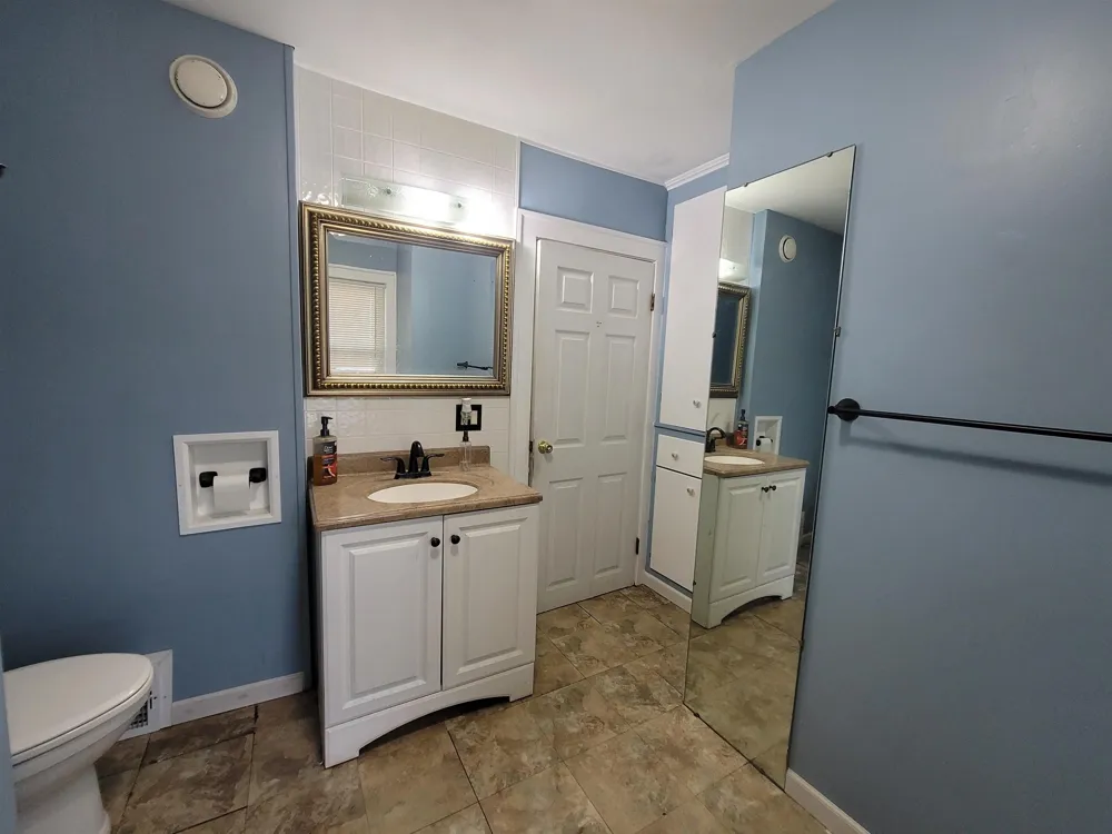701 Dupont Street Flint Charter Township, MI 48504