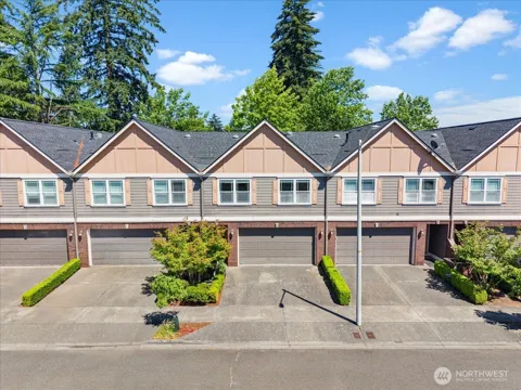 211 SE 198th Place