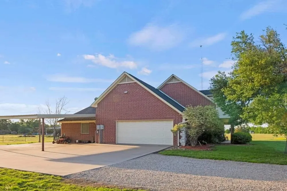 314 County Road 3585 Dike, TX 75437
