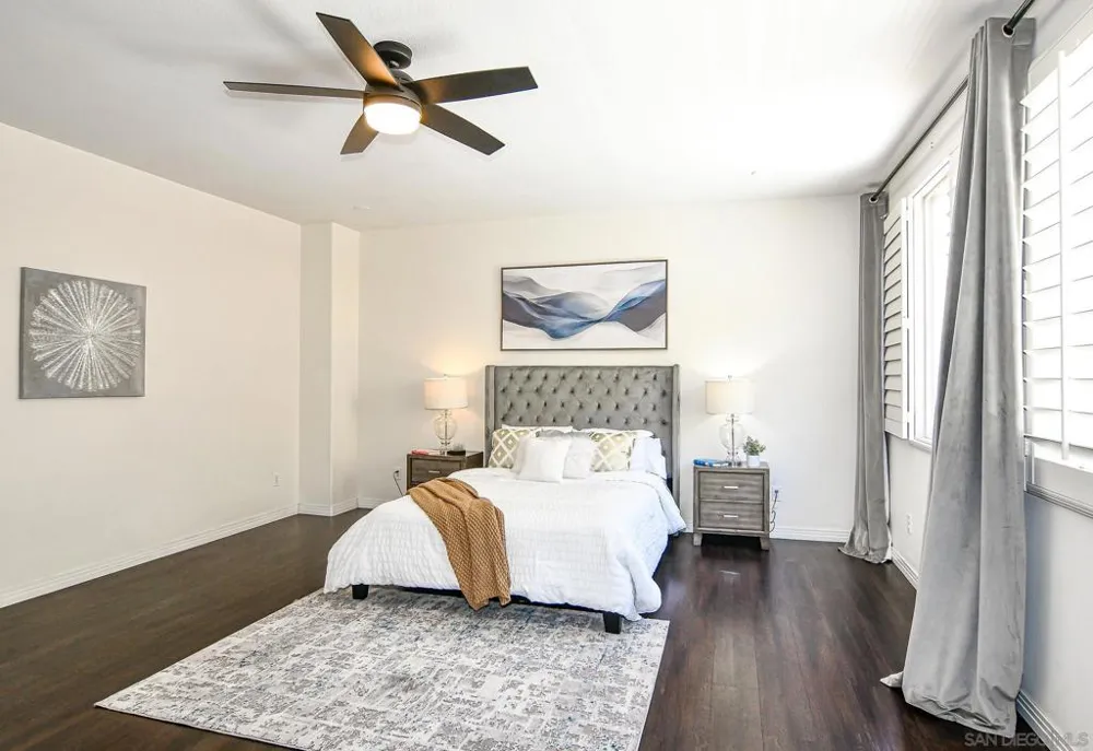 3805 Sacramento Dr La Mesa, CA 91941