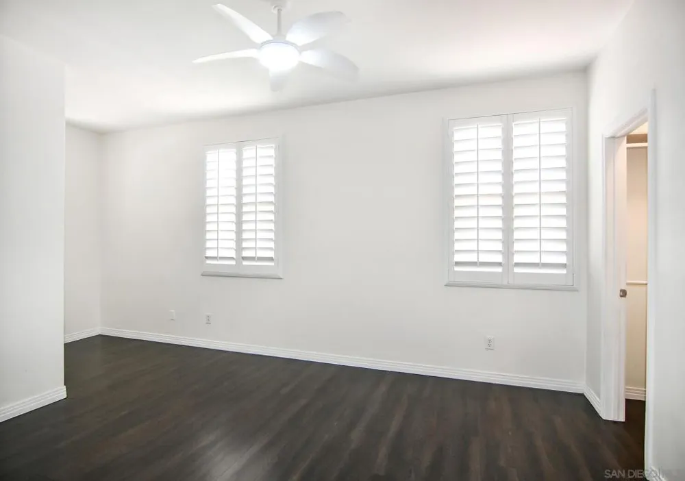 3805 Sacramento Dr La Mesa, CA 91941