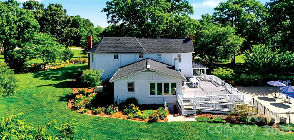 3453 Plateau Road Newton, NC 28658