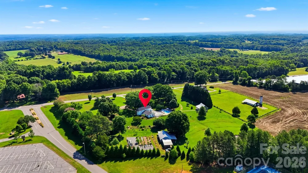 3453 Plateau Road Newton, NC 28658