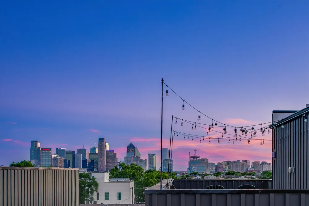 1936 Kearney Court Dallas, TX 75204