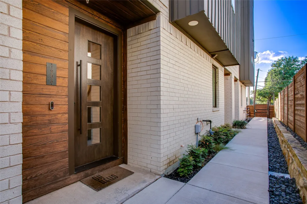 1936 Kearney Court Dallas, TX 75204