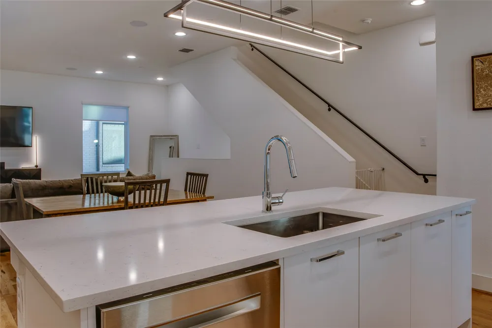 1936 Kearney Court Dallas, TX 75204