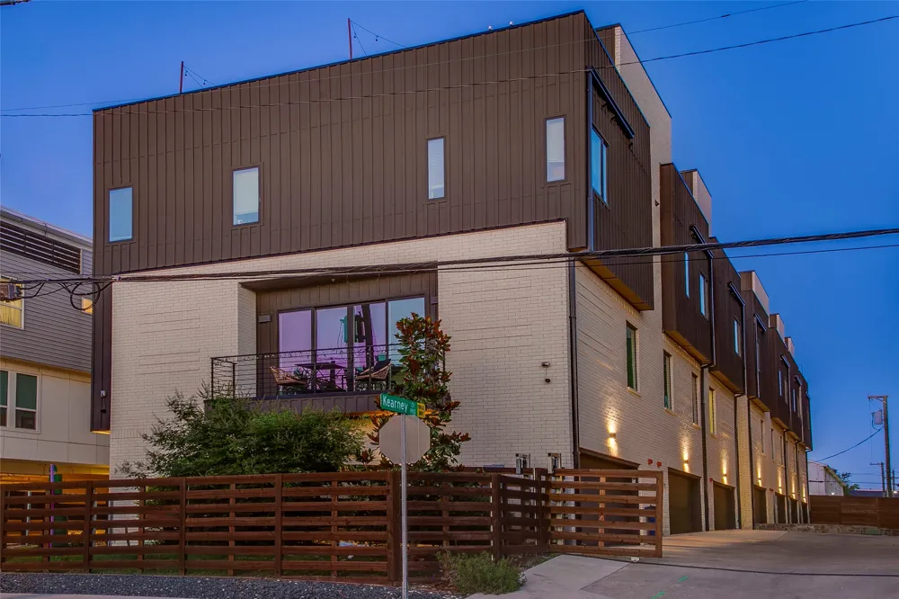 1936 Kearney Court Dallas, TX 75204