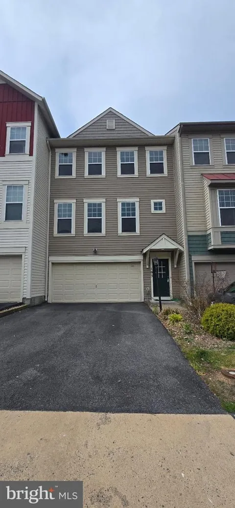 103 ARGYLE COURT