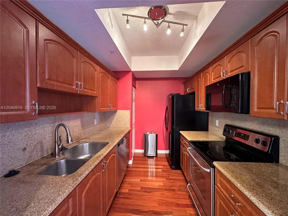 3590 Coral Way #611 Miami, FL 33145