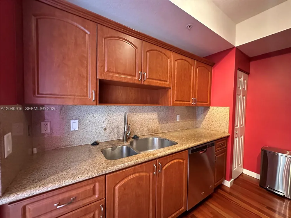 3590 Coral Way #611 Miami, FL 33145
