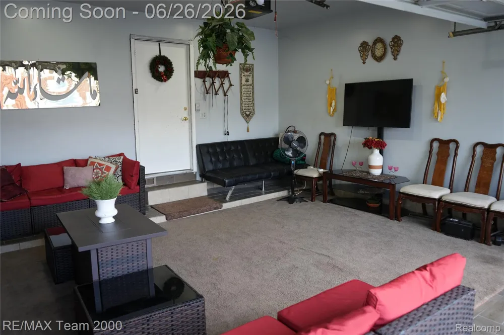 6426 Chase Road Dearborn City, MI 48126