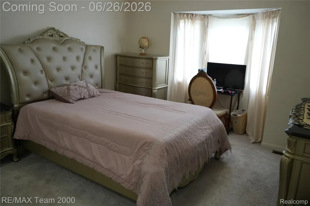 6426 Chase Road Dearborn City, MI 48126
