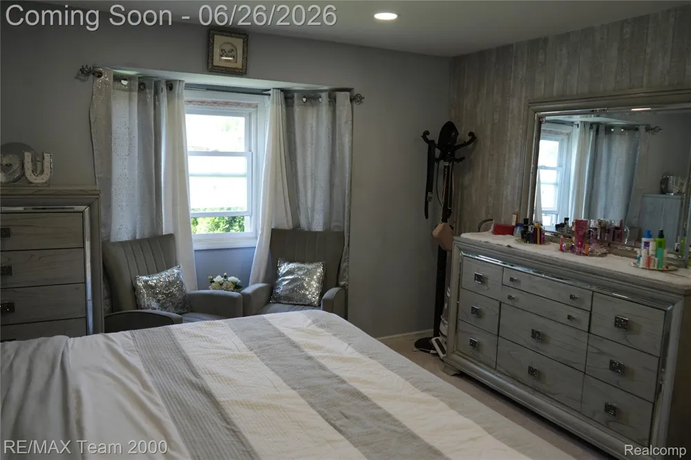 6426 Chase Road Dearborn City, MI 48126