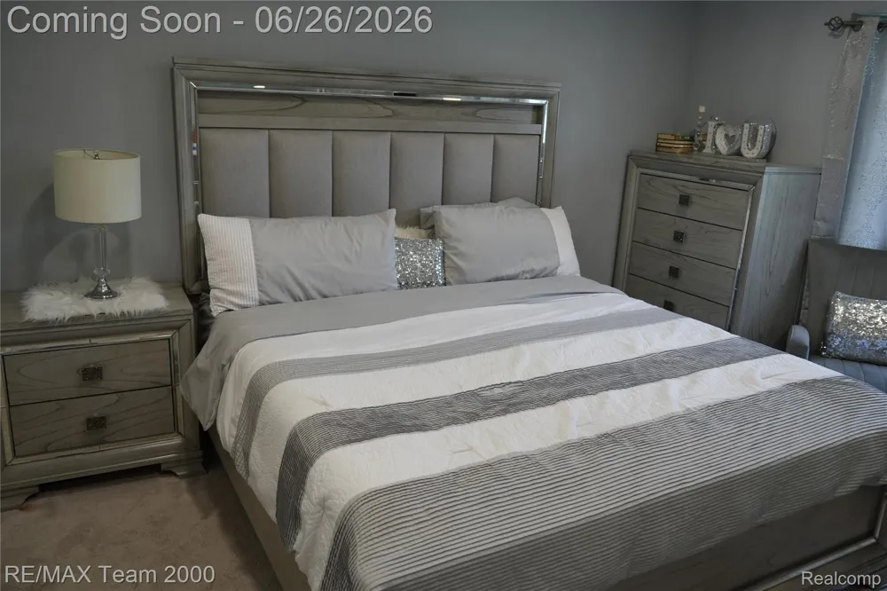 6426 Chase Road Dearborn City, MI 48126