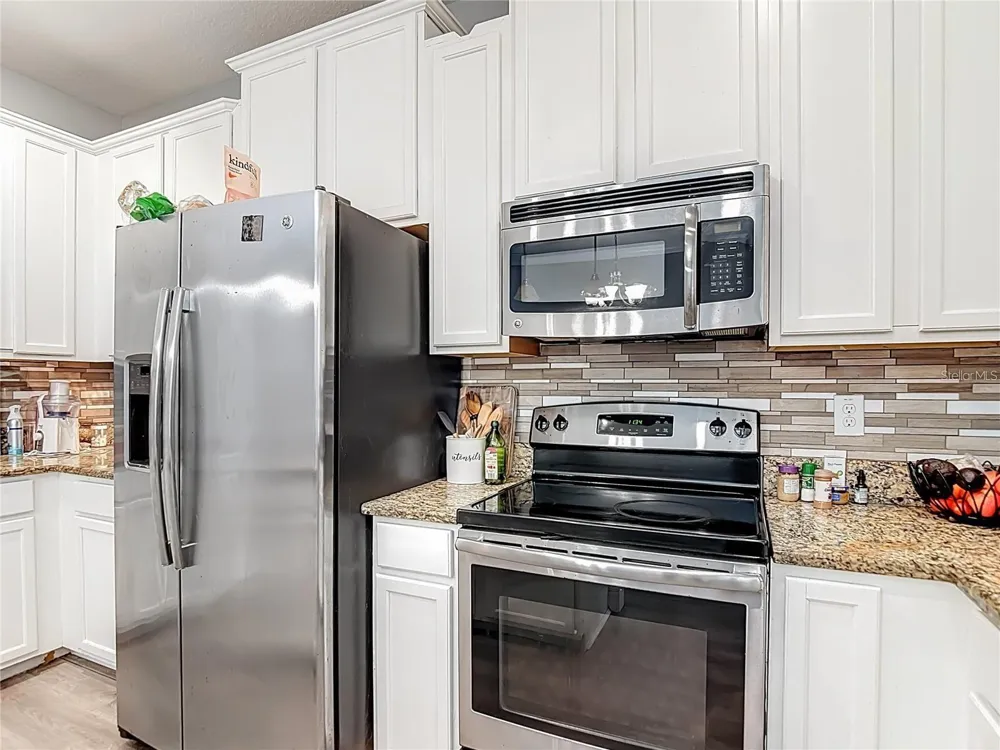 4442 FENNWOOD COURT Wesley Chapel, FL 33543
